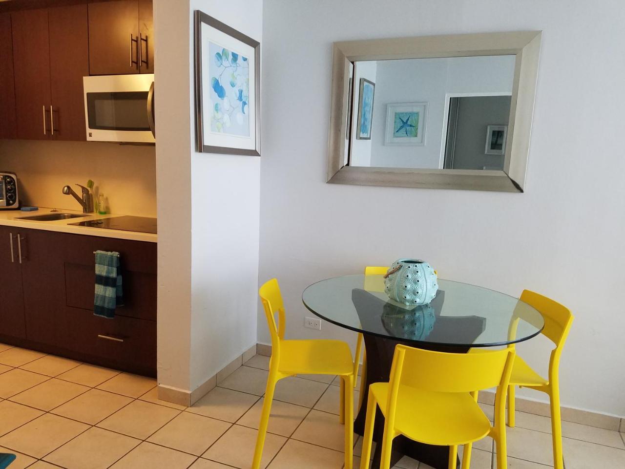 Beachfront Coral Beach Condo San Juan Zewnętrze zdjęcie